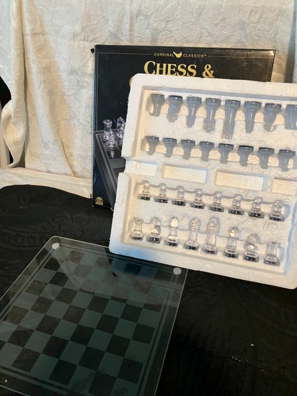 Chess set - Picture 2 of 6